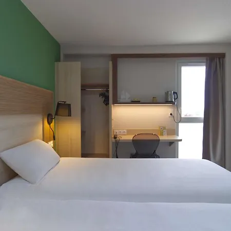 Greet Hotel Dijon Sud Longvic Exterior photo